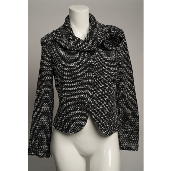 ST JOHN Black and White Jacket 4